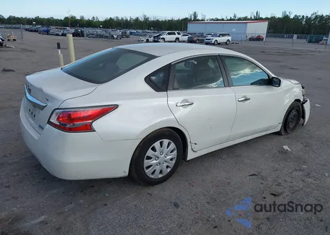 2014 Nissan Altima 2.5 S из США, поврежденный, VIN 1N4AL3AP0EC105223